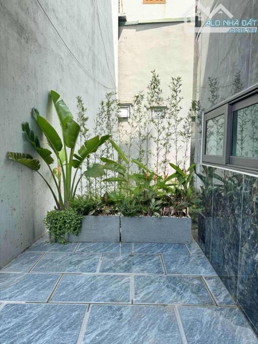 BÁN NHÀ GIANG BIÊN,  LONG BIÊN,  DT 38M , 5 TẦNG , NHỈNH 5 TỶ