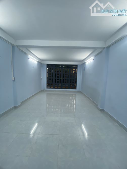 Siêu vị trí hẻm 8m thông Tân Hóa Đông Bình Tân 58m2 3 tầng chỉ 6 tỷ nhỉnh.