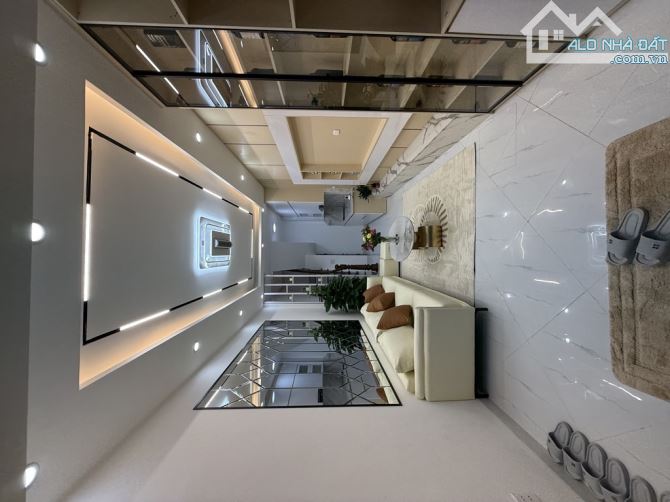 BÁN NHÀ ĐẠI LA, GẦN Ô TÔ,LÔ GÓC 2 THOÁNG , DT 32M2, GIÁ 7.15 TỶ