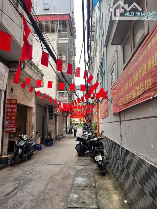 BÁN NHÀ ĐÀO TẤN - DIỆN TÍCH 43M2 - MẶT TIỀN 3.5M - KHU DÂN TRÍ CAO