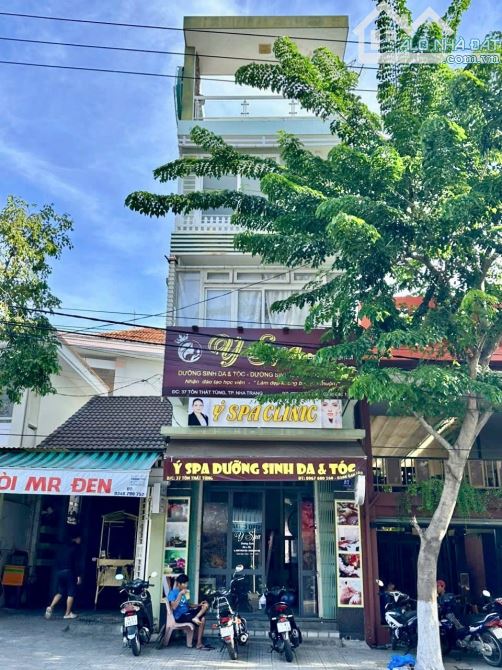 Bán nhà 4tầng đường Tôn Thất Tùng, Nha Trang. Trục đường giữa Phạm Văn Đồng và 2/4