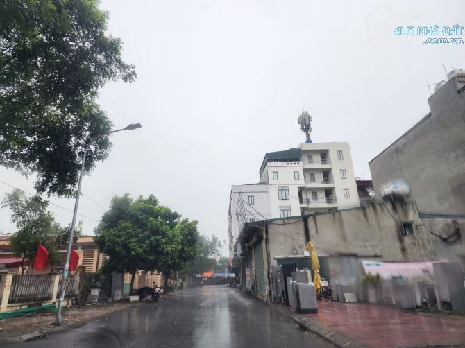 Bán lô góc 3 lô liền dự ân do nha dt 380m mt 16m giá 20 tỷ