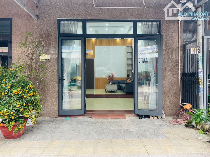 Bán nhà Mặt tiền đường Hoà Mỹ 3 5m5 Sạch Đẹp khu dân cư an ninh Liên Chiểu