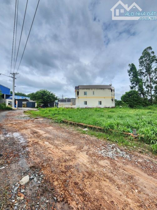 2,85Tỷ TL🔥Bán đất 241,1m2 cách đường Trần Văn Ơn 200m, p.Tân Phước Khánh, Tp.Tân Uyên