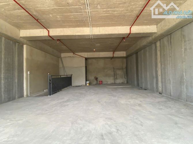 Bán shophouse CT3 KĐT Vĩnh Điềm Trung mặt đường 19/5 dt 137m2 ngang 6m