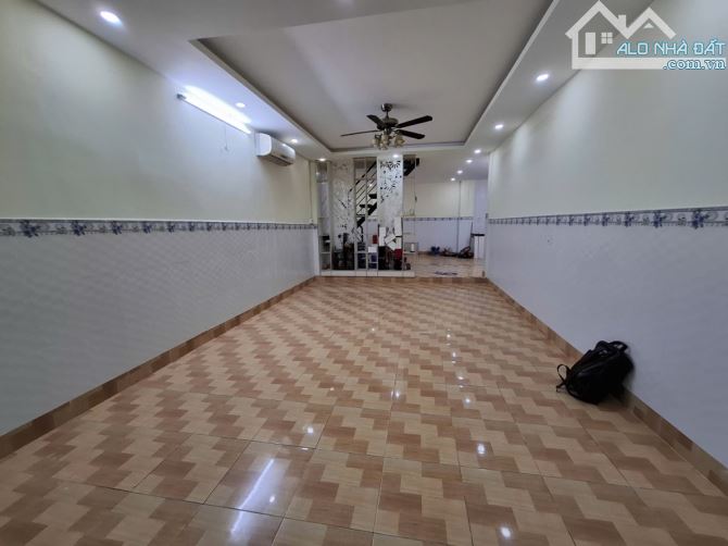 BÁN NHÀ TRẦN BÌNH TRỌNG - GÒ VẤP - 2 TẦNG - 4.7M × 15M - NHÍNH 4 TỎI - HĐT 12TR