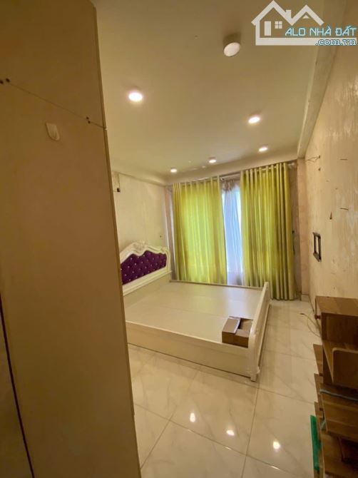 BÁN NHÀ ĐƯỜNG LÒ GỐM, QUẬN 6, NGANG KHỦNG 7,5M X 11M X 2 TẦNG, NHỈNH 5 TỶ TL