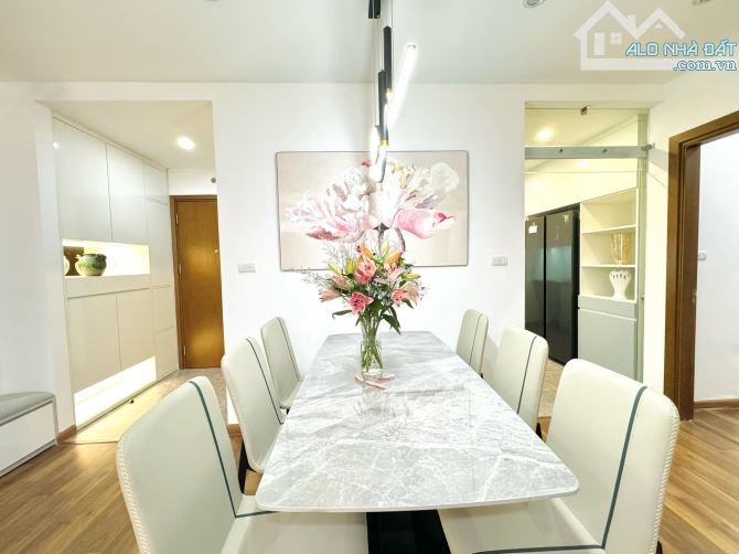 Hiếm. Cho thuê căn hộ Gold Tower 275 Nguyễn Trãi. 104m2. 3PN full đồ giá 20tr/th