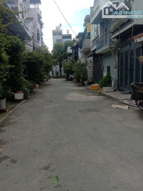 Bán nhà 1/ Huỳnh Văn Nghệ, P12, Gò Vấp. DT 8x17m, C4 ĐCT 16tr, HXH 7m, giá 13,5tỷ