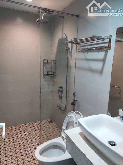Bán Toà Căn Hộ Sơn Trà Khu biển.5 tầng 16 phòng . Giá 11 tỷ.