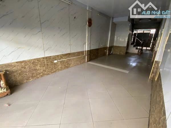 Cho thuê nhà 2 tầng – 50 m², mặt tiền 4 m – Nguyễn Trãi, Thanh Xuân – từ 10 triệu/thán