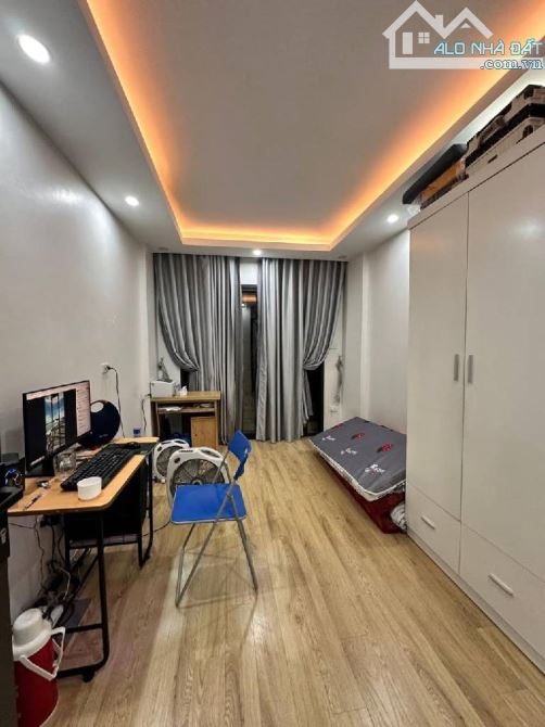 🔥 Đẹp Nhất Trong Phân Khúc 6 Tỷ, TT Đống Đa, Vị Trí 10m Ra Mặt Phố, 4 Tầng, 3 Ngủ