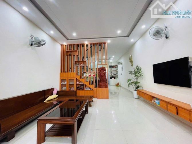 Bán nhà 3 tầng Hoà Xuân khu Đảo Vip- Trung Lương 12
