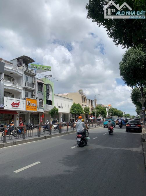 Mặt tiền kinh doanh trệt lầu Quang Trung P.10 giá 9.5 tỷ thương lượng