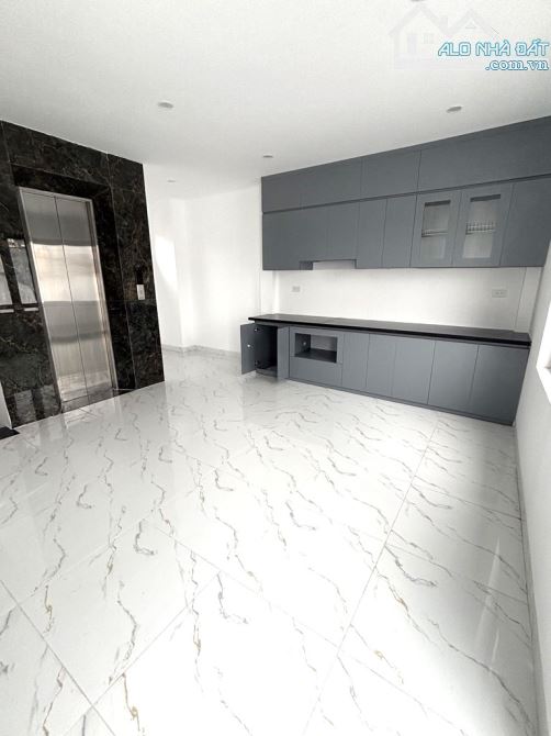 BÁN NHÀ ĐƯỜNG PHÚC ĐỒNG 40M2, 6 TẦNG THANG MÁY, FULL NỘI THẤT, 8.8 TỶ