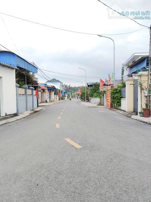 CHỈ 3xxTR SỞ HỮU NGAY LÔ ĐẤT ĐẸP TRUNG TÂM XÃ LẠI XUÂN, THUỶ NGUYÊN