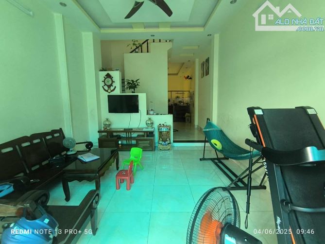 BÁN NHÀ 3 TẦNG HẺM 5m OTO NGỦ TRONG NHÀ, GẦN NGUYỄN THỊ ĐỊNH 4,5X19 CHỈ 8,5 TỶ.
