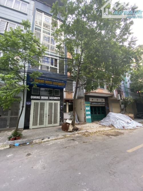 Bán nhà mặt phố Lý Thường Kiệt HĐ, ô tô tránh kinh doanh 40m x 4T, 4 PN, chỉ hơn 12 tỷ
