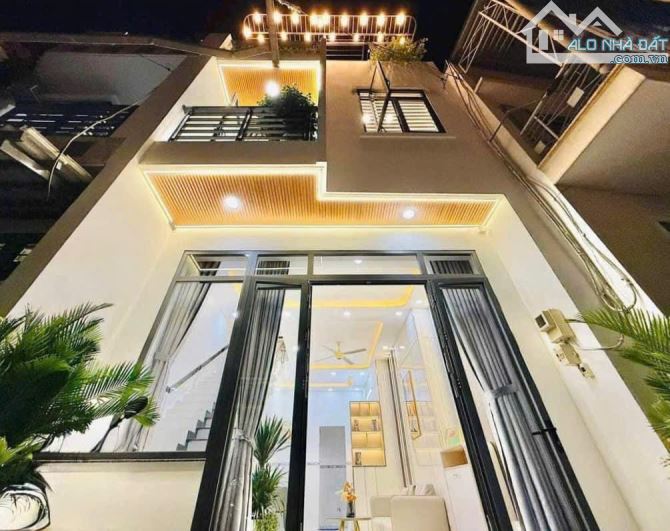 Cô Sáu nhờ bán 2 tỷ 630 nhà 61m² đường Nguyễn Kiệm, P3, Gò Vấp. Hẻm 6m, sổ sẵn