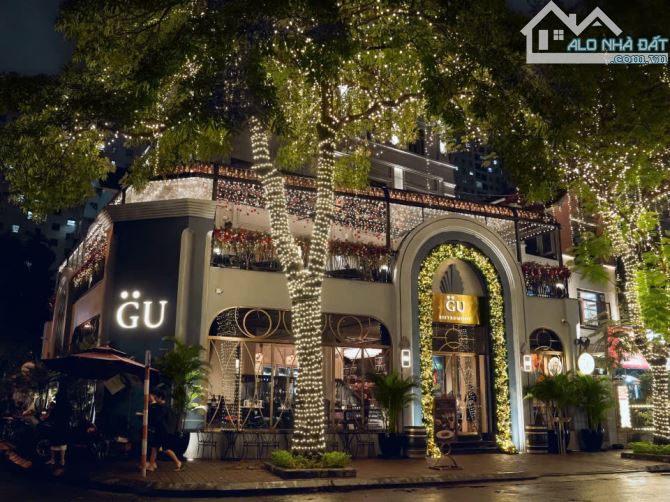 Cho thuê MB phố Nguyễn Thị Định-DT 140m2 x 2 tầng-MT 12m