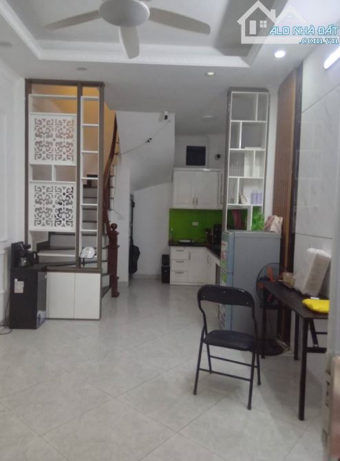 Đường 19/5, VĂN QUÁN-HÀ ĐÔNG, ô tô đỗ+gửi cách nhà 70m, 5 tầng, 3PN+3NVS khép kín