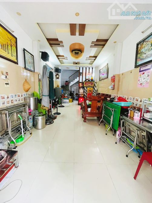 BÁN GẤP NHÀ MẶT TIỀN CHỢ RẠCH ÔNG, 5 TẦNG, 5 PN, DÒNG TIỀN 30 TRIỆU/ THÁNG, CHỈ 7,99 TỶ