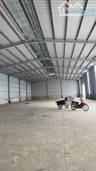 Xưởng Dĩ An 2000m Trạm Điện 750KVA Đường Container