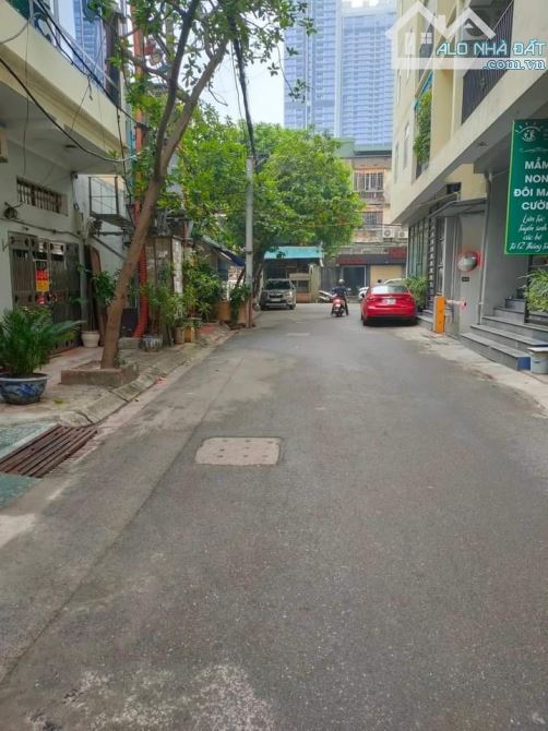 BÁN NHÀ ĐƯỜNG GIẢI PHÓNG, PHÂN LÔ, Ô TÔ, KINH DOANH 78m2 x 5 Tầng MT10m chào 25 tỷ
