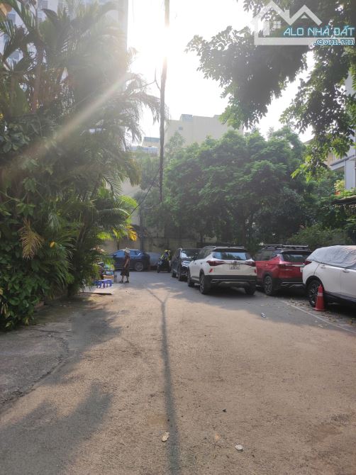 CẦU GIẤY 72M, PHÂN LÔ, VIEW BIỆT THỰ, GARA ÔTÔ, Ô TÔ TRÁNH ĐỖ NGÀY ĐÊM, KINH DOANH, 4.6M M