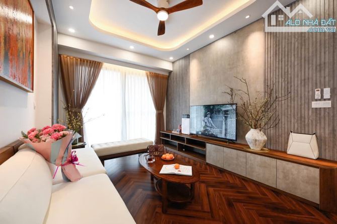 Cho thuê căn hộ The Antonia, 2PN 2WC, full nội thất, nhà view biệt thự