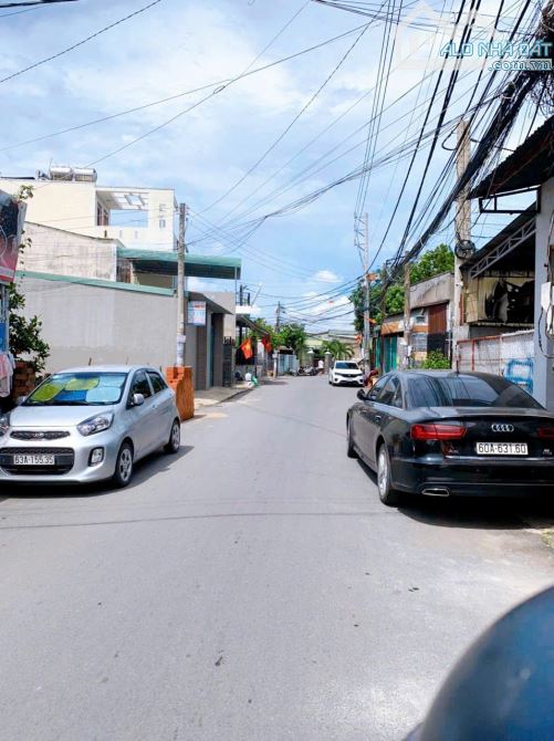 NP823 Bán nhà kho cách quốc lộ 1a vài chục mét phường Tân Biên ( long bình mới ) Dt :183m