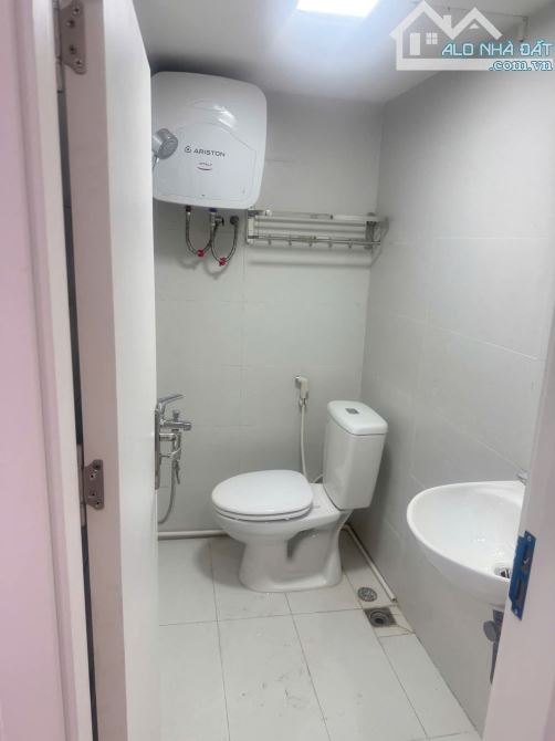 BÁN CĂN HỘ TẬP THỂ HIẾM – TẦNG 2 MẶT PHỐ CỔ HÀNG ĐẬU, HOÀN KIẾM. 78M2 – 3PN..3,5 TỶ