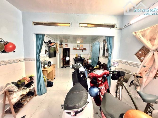 🌴Bán nhà 2 tầng, Hẻm xe hơi, Bình Thọ. 44mv( 4.1*14), Hoàn công đủ. Pháp lý chuẩn.