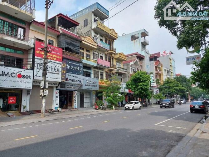 Bán căn Nhà 3,5 tầng kinh doanh đắc địa mặt phố Chuyên Doanh Thời Trang Trần Hưng Đạo, tp