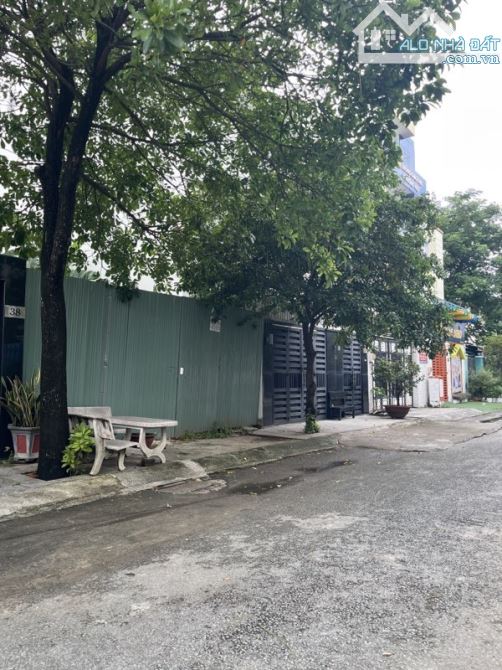Cần bán lô đât 6x22m P.Bình Trưng Đông gần Global City Q2 dân cư hiện hữu giá 12.8 tỷ