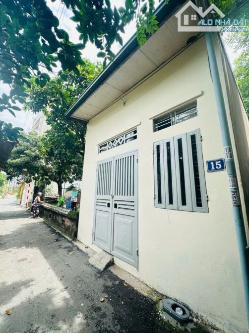 Lý Thánh Tông, Trâu Quỳ / Nhà C4 46m, 4m, 7.5 tỷ /Ô tô tránh, Kinh doanh sầm uất