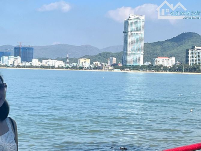 Nhà Mỹ An 3 đối diện công viên, sát Cosmo Cầu Trần Thị Lý, cách sông Hàn 30m, giá 12.6 tỷ