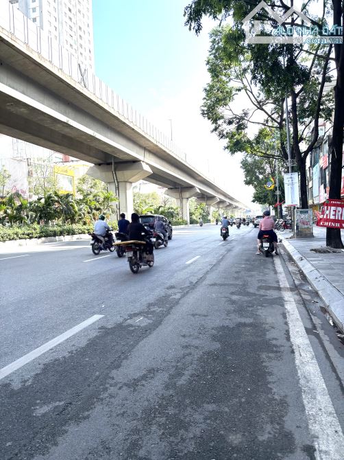 Siêu hiếm. Nhỉnh 17tỷ 70m nhà phố Quang Trung nở hậu