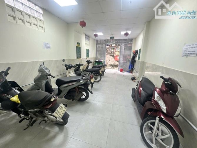 Cửu Việt Trâu Quỳ /CCMN 6 tầng 80m, 6m tiền, 15 tỷ / Ô tô vào, Thang máy, Dòng tiền cao