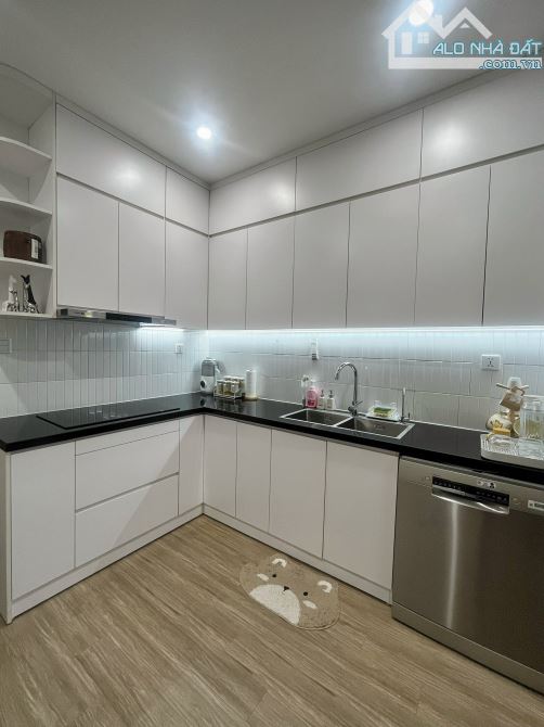 Bán nhà mặt ngõ Minh Khai – 90m2, 7 tầng thang máy, phân lô, sổ đỏ đẹp