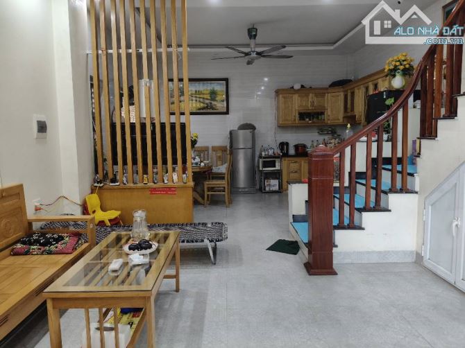 Bán nhà Phânlô Quânđội 918 76m2, MT 5.2M, Chào 24.4 tỷ Căn góc, 2 mặt đều ô tô tránh