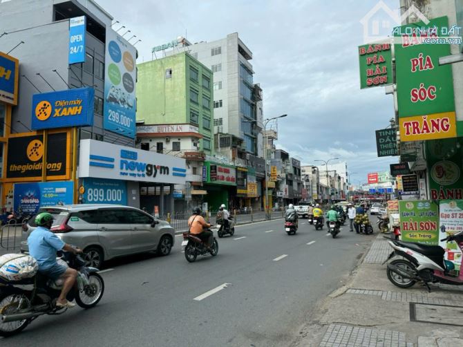 Bán nhà MT Phan Đăng Lưu P.1 PN, DT 9x26m CN 218m2, 2 tầng, GPXD Hầm 10 tầng, Giá 120 tỷ