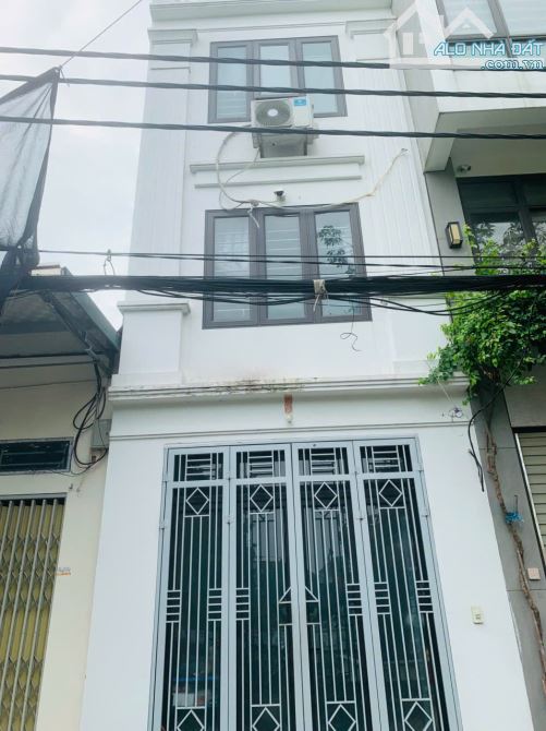 Bán nhà triệu đô Vương Thừa Vũ – Ngã Tư Sở, phân lô ô tô tránh – Đẳng cấp an cư, đầu tư
