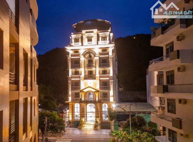 LÔ GÓC ĐƯỜNG BACU GẦN BIỂN HƠN 220M2 NGANG 12M PHÙ HỢP XÂY BIỆT THỰ HOẶC CÓ THÊ KINH DOANH