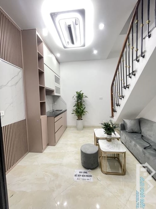 NHÀ ĐẸP HAI BÀ TRƯNG _ KHU VỰC TRUNG TÂM_4 TẦNG_FULL NỘI THẤT_NGÕ THÔNG_GIÁ 4 Tỷ xx