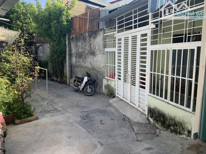 Duy nhất 1 căn nhà dưới 3tỷ, hẻm 17 Hoàng Diệu Thông Dã tượng dt 42,3m2, cách biển 300m
