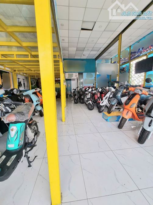 Căn góc mặt tiền Nguyễn Thị Minh Khai 122m2 dòng tiền sẳn ngang 8m giá đầu tư
