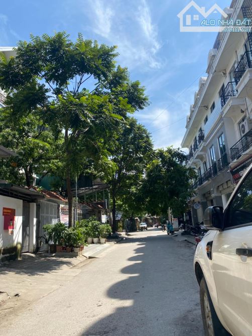 🍀 Nhà vườn Trường Chinh, vỉa hè, KD, 3 ô tô tránh, gara, cho thuê 40tr