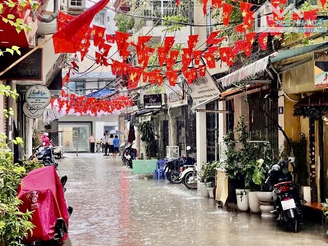 NHÀ ĐẸP NHẤT XÓM MINH KHAI - Zá hời 7 tỷ (Nói không ngập lụt)