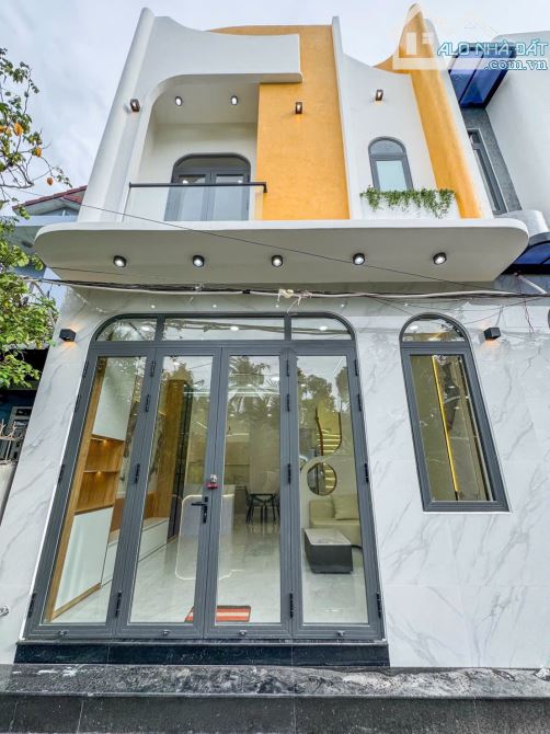 BÁN NHÀ PHỐ HIỆN ĐẠI FULL NỘI THẤT - TRỤC CHÍNH HẺM 7 TRÂN VĨNH KIẾT